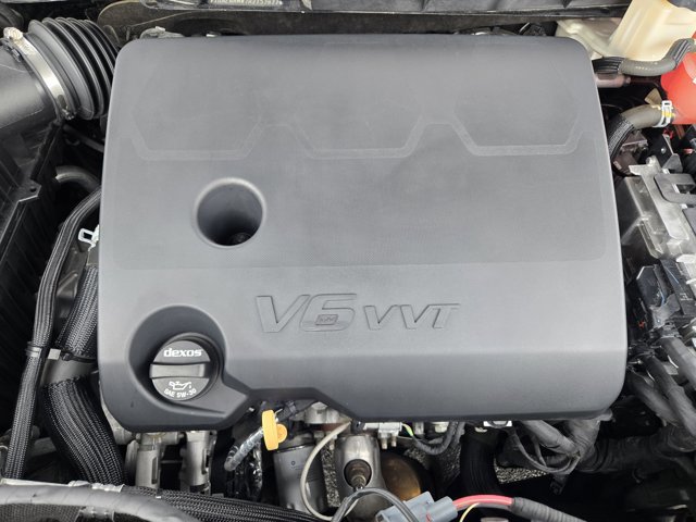 Used 2019 Chevrolet Traverse Premier w/ LPO, 'HIT The Road' Package FWD image 29