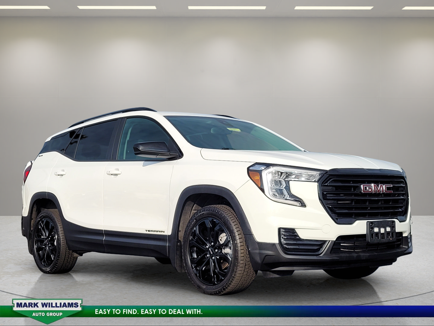 Used 2022 GMC Terrain SLE w/ Driver Convenience Package AWD/4WD image 1