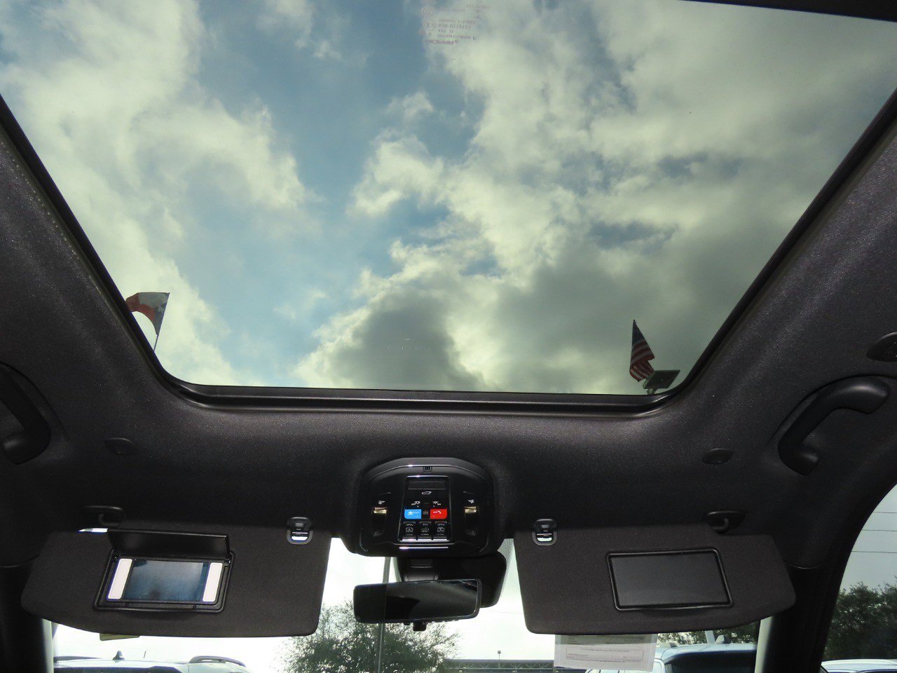 Used 2022 Jeep Grand Cherokee Limited 4xe w/ Luxury Tech Group II image 21