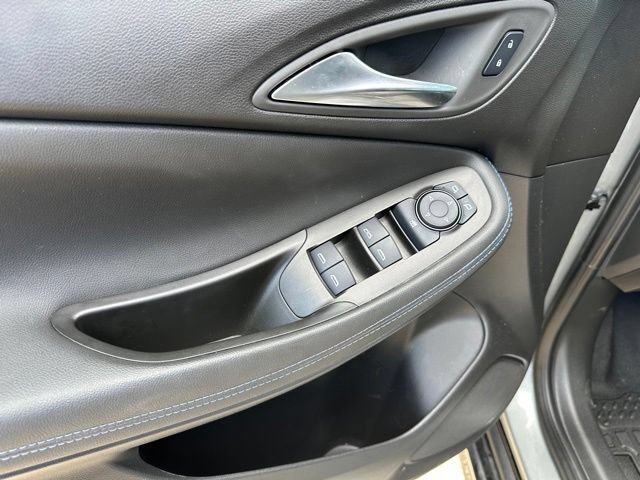Used 2026 Buick Encore GX Sport Touring w/ Comfort Package AWD/4WD image 16