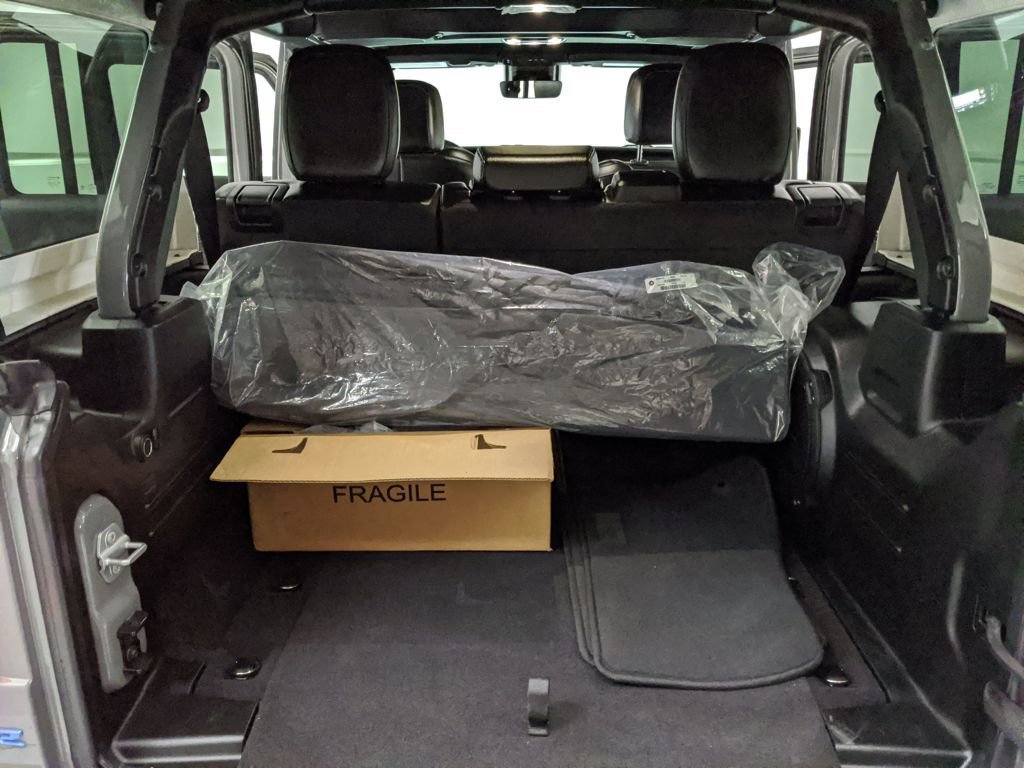 Used 2023 Jeep Wrangler Unlimited Sahara image 21