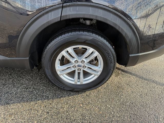 Certified 2022 Ford Explorer XLT w/ Equipment Group 202A image 22