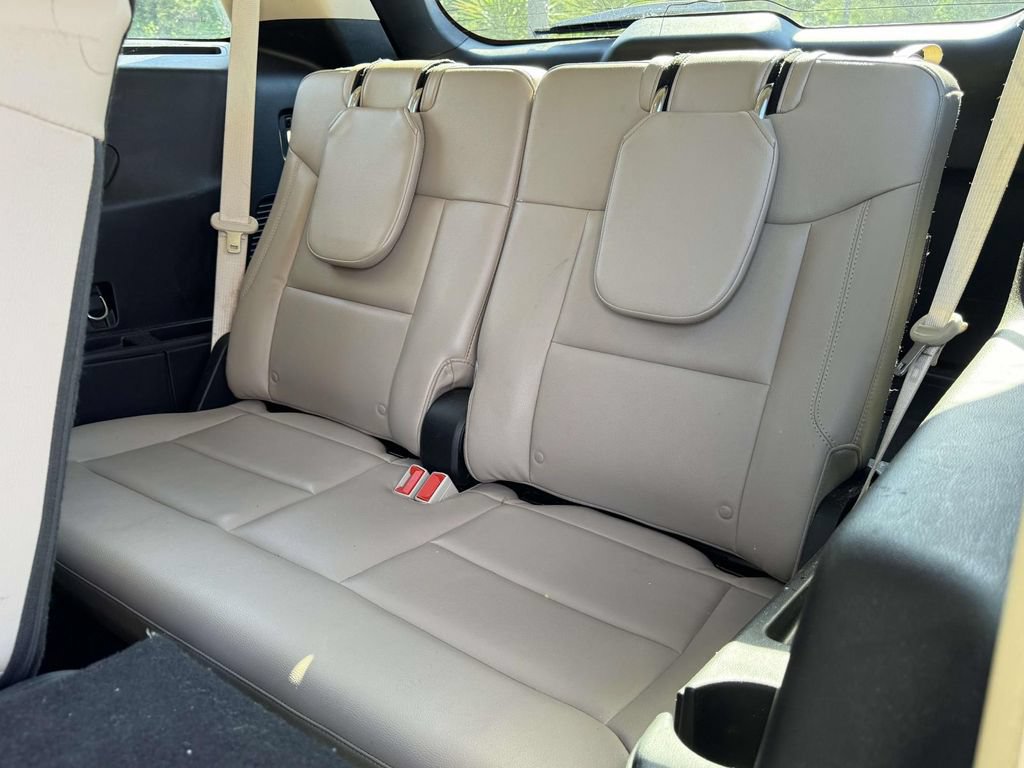 Certified 2022 Ford Explorer Limited AWD/4WD image 16