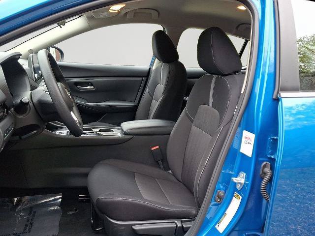 Used 2025 Nissan Sentra SV FWD image 13