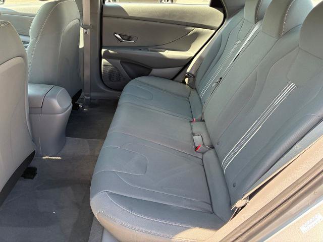 Used 2022 Hyundai Elantra SEL w/ Cargo Package FWD image 14