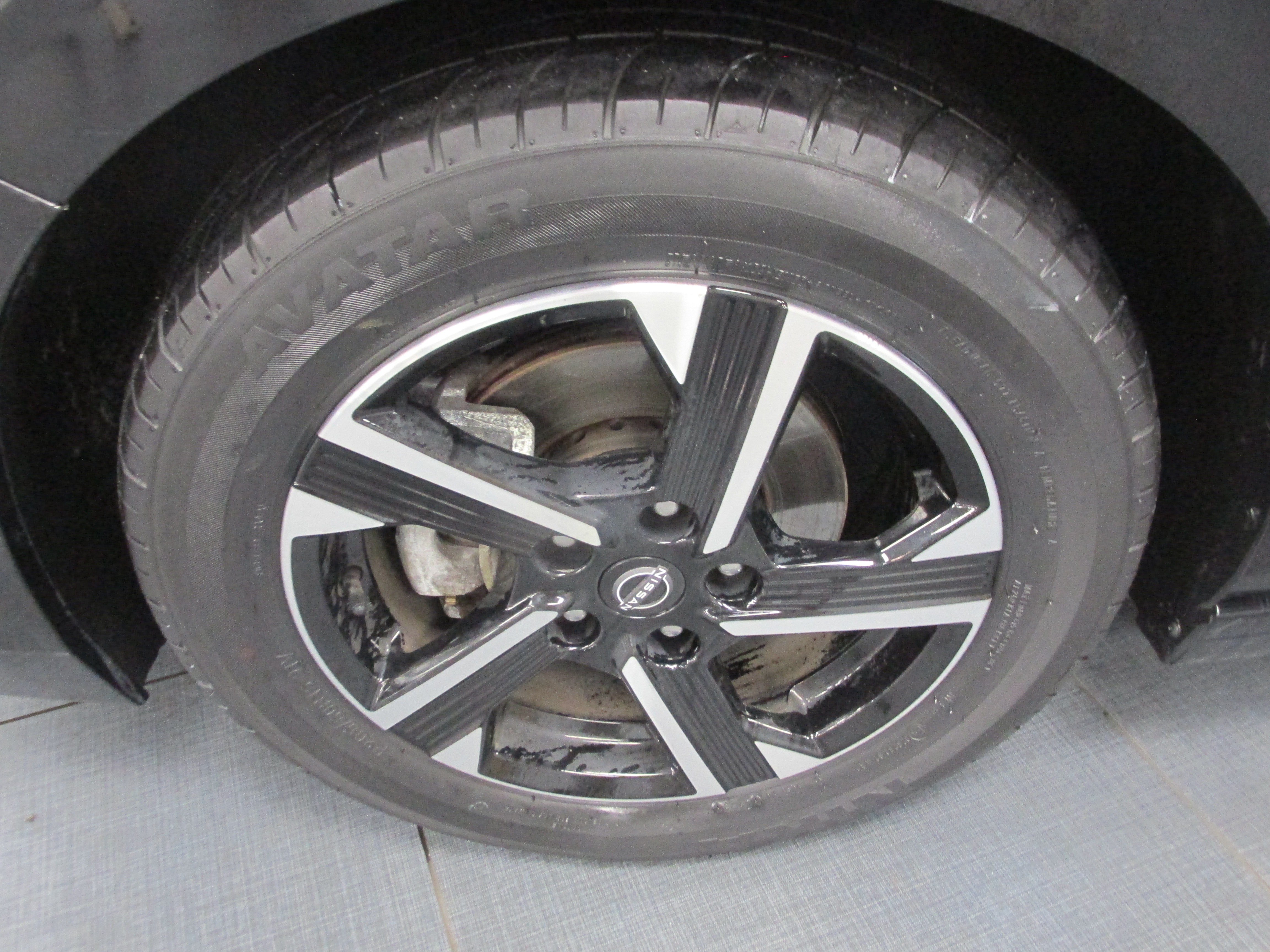Used 2024 Nissan Sentra SV FWD image 14