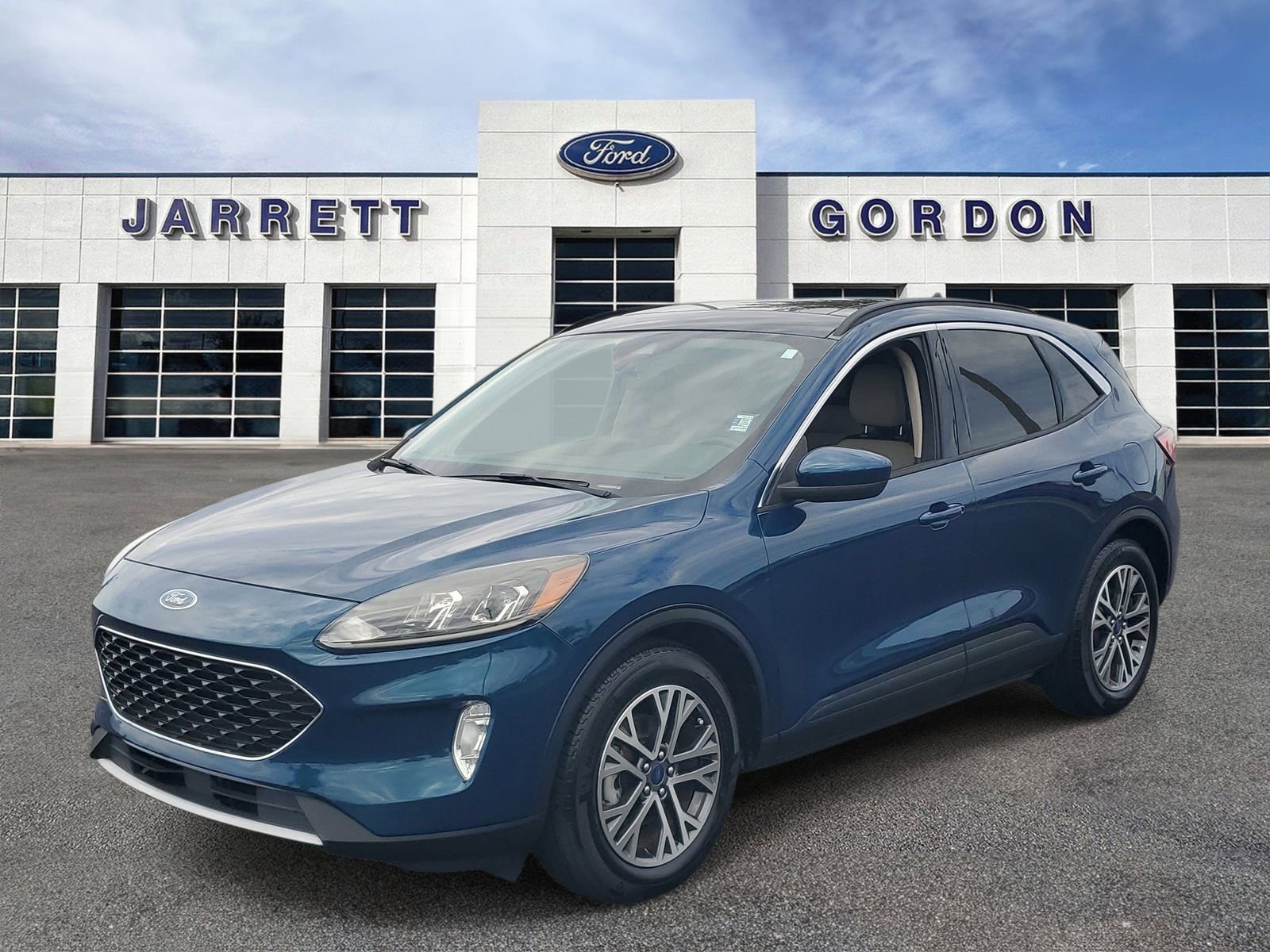 Certified 2020 Ford Escape SEL FWD image 2