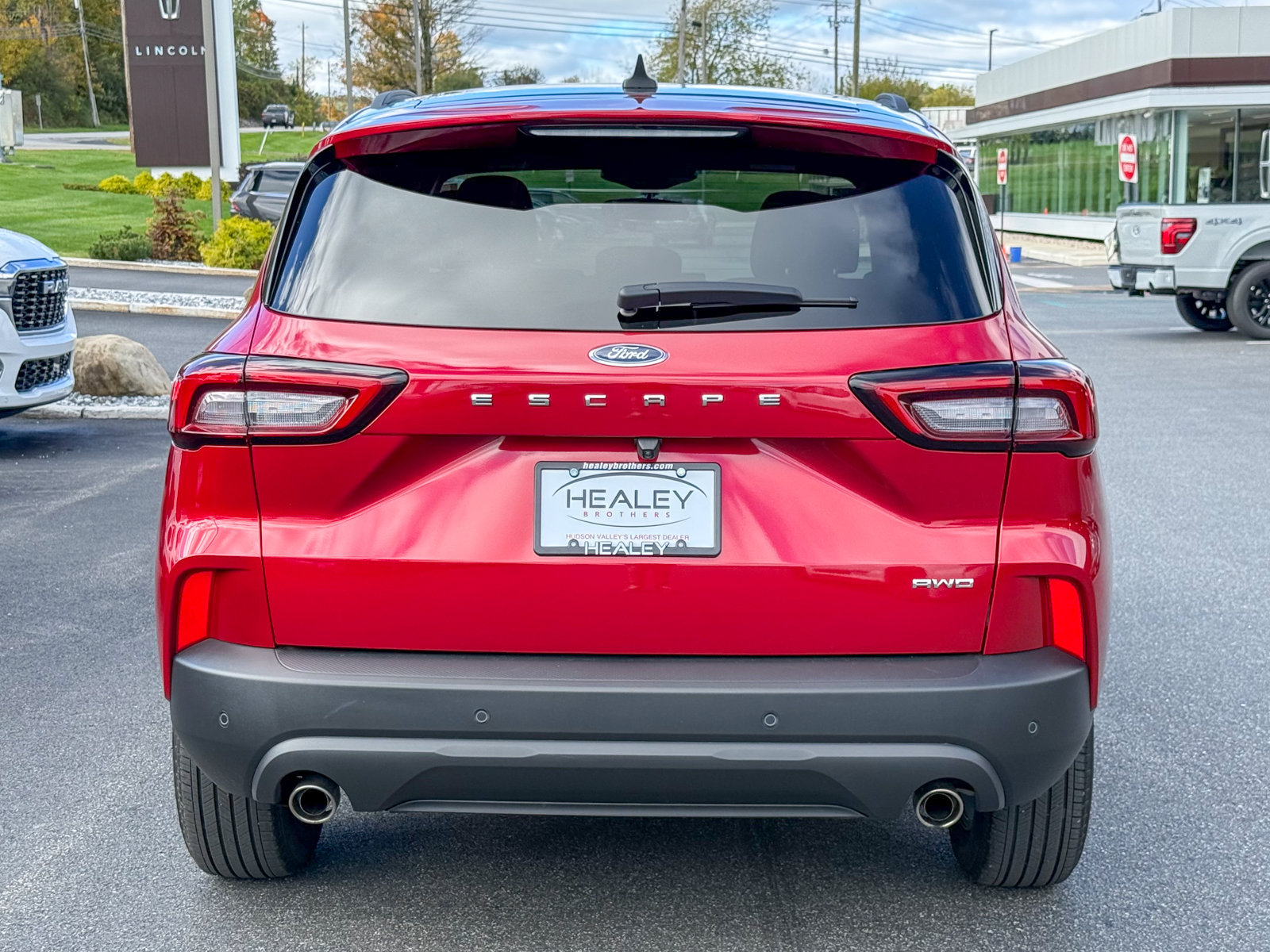 Certified 2025 Ford Escape ST-Line w/ Tech Pack #1 AWD/4WD image 5