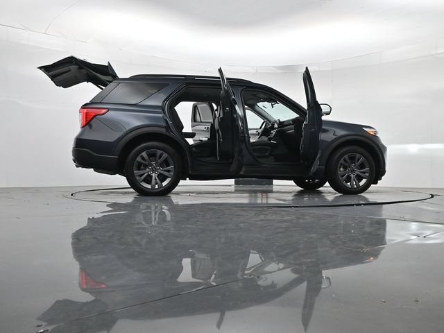 Certified 2024 Ford Explorer XLT w/ Equipment Group 202A AWD/4WD image 57