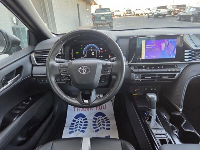 Used 2025 Toyota Camry SE image 15