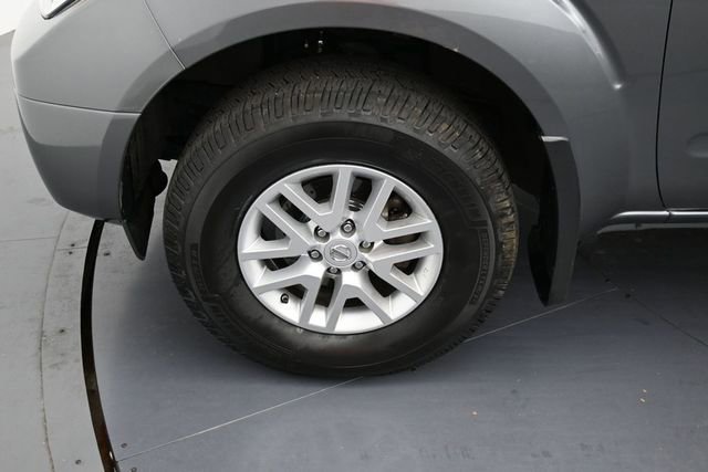 Used 2018 Nissan Frontier SV AWD/4WD image 9