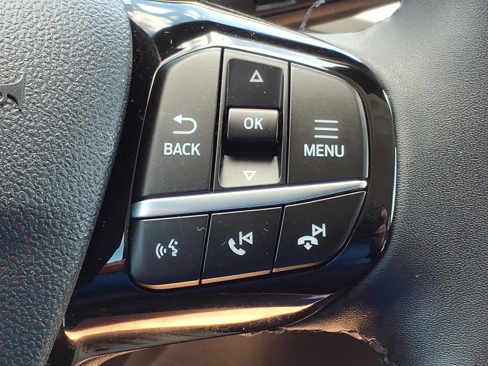 Certified 2022 Ford Escape SE w/ SE Sport Appearance Package AWD/4WD image 25