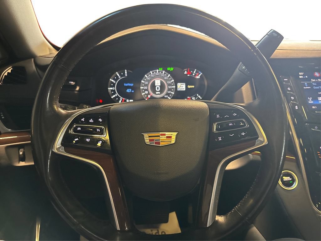 Used 2019 Cadillac Escalade Luxury w/ Escalade Sport Edition AWD/4WD image 28
