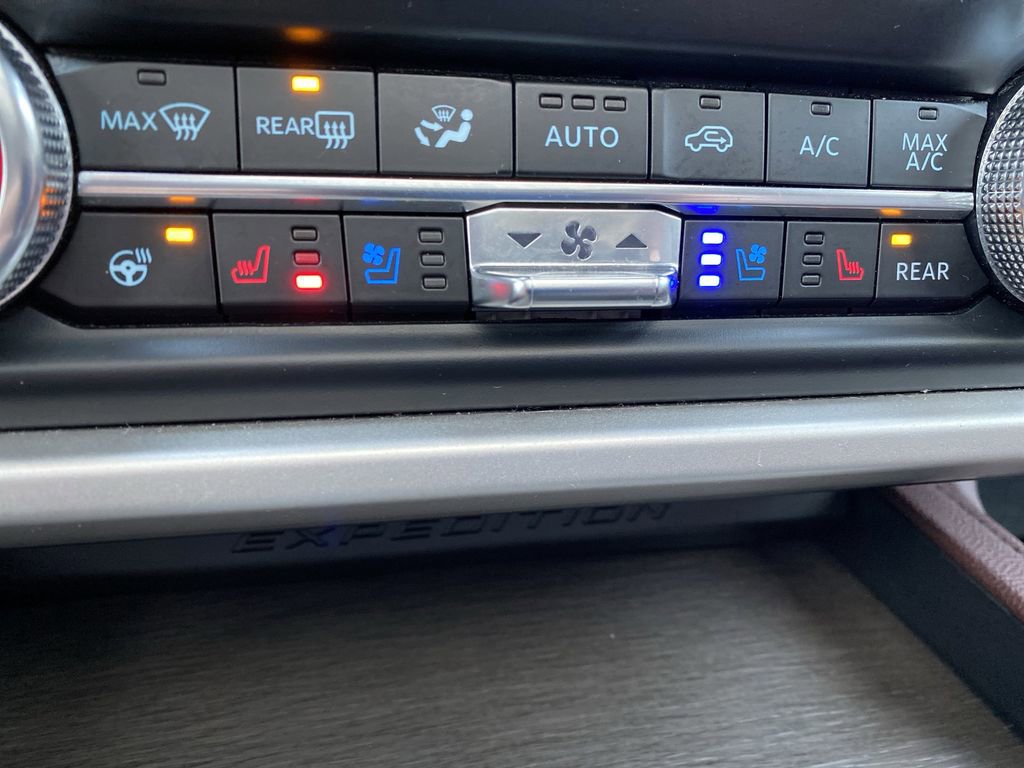 Certified 2024 Ford Expedition Max Limited image 9