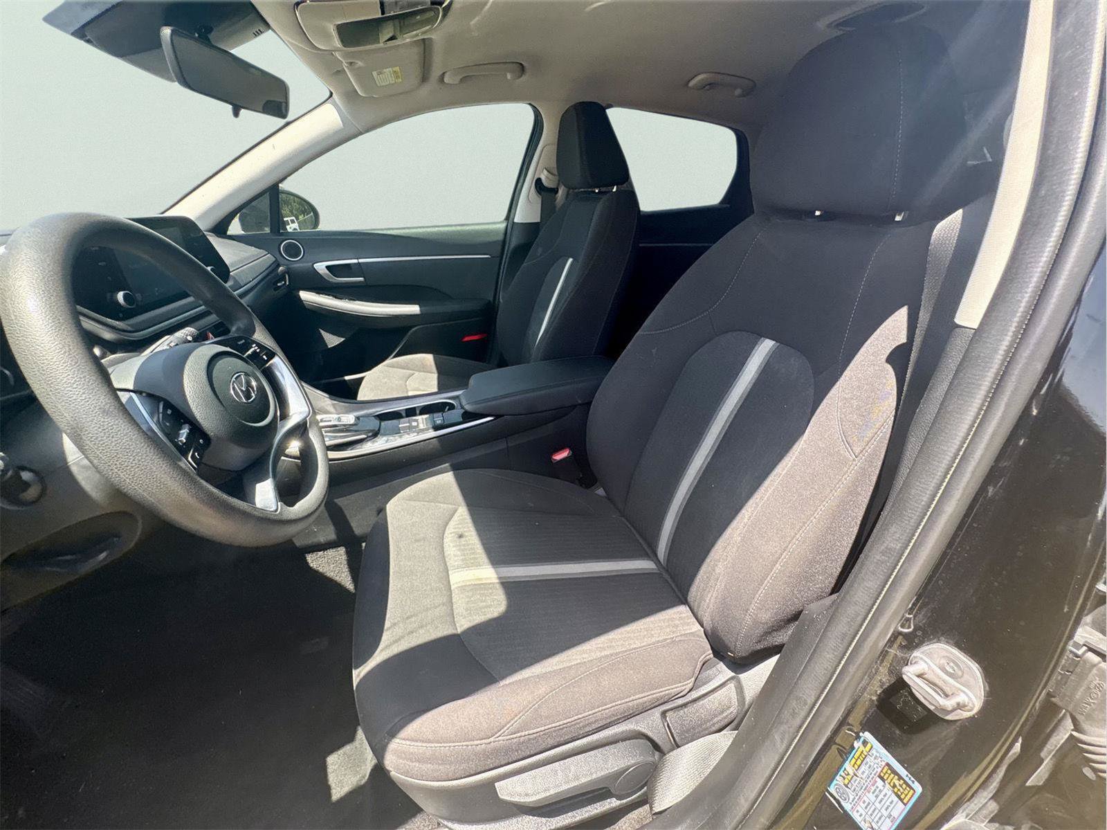 Used 2023 Hyundai Sonata SE FWD image 14