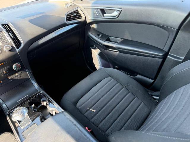 Certified 2019 Ford Edge SE FWD image 17