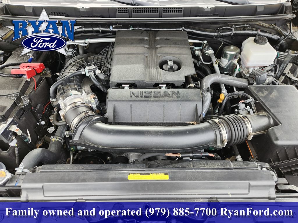 Used 2025 Nissan Frontier PRO-4X AWD/4WD image 21