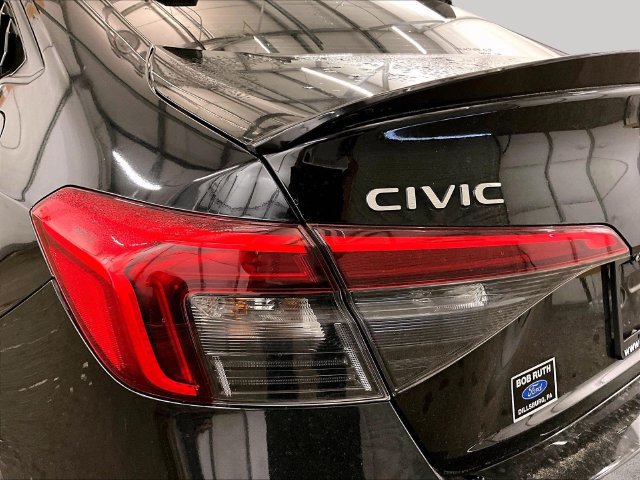 Used 2023 Honda Civic Sport image 28