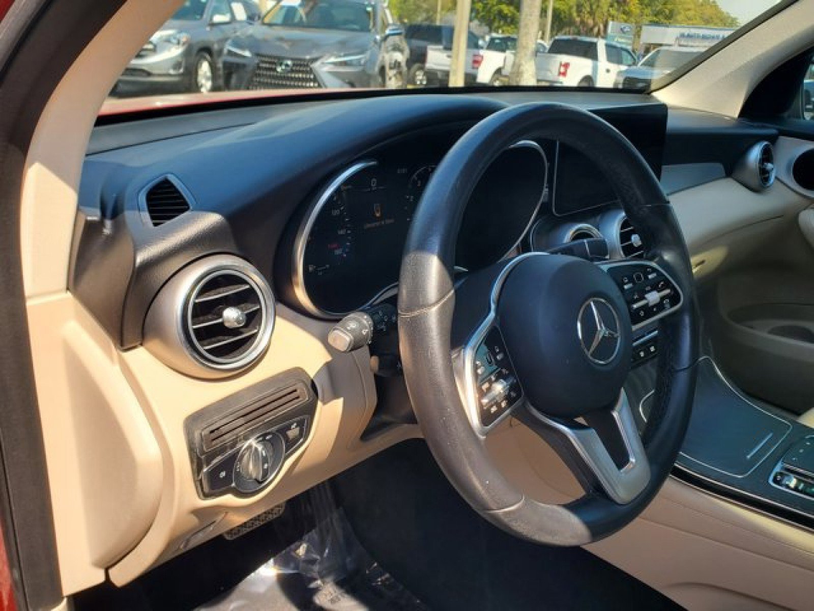 Used 2021 Mercedes-Benz GLC 300 GLC 300 SUV image 9