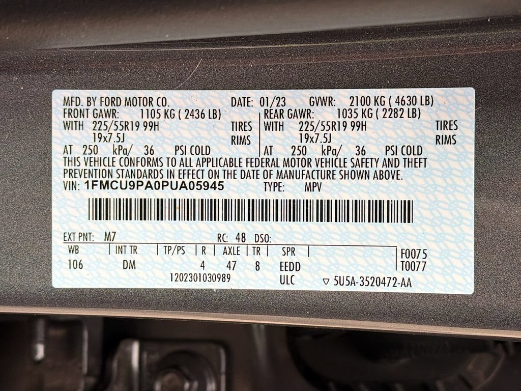 Certified 2023 Ford Escape ST-Line Elite w/ Premium Technology Package AWD/4WD image 33