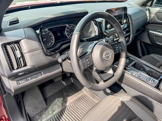 Used 2023 Nissan Pathfinder Rock Creek image 14
