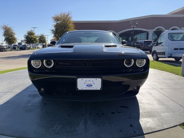 Used 2023 Dodge Challenger SXT w/ Blacktop Package image 2
