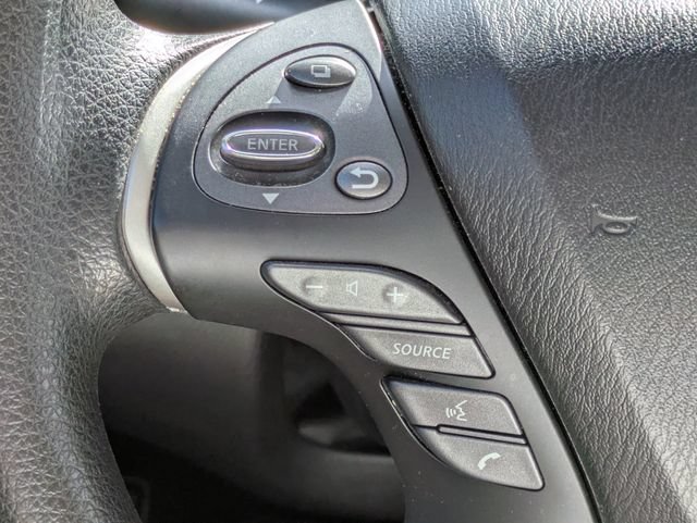 Used 2020 Nissan Pathfinder S FWD image 23