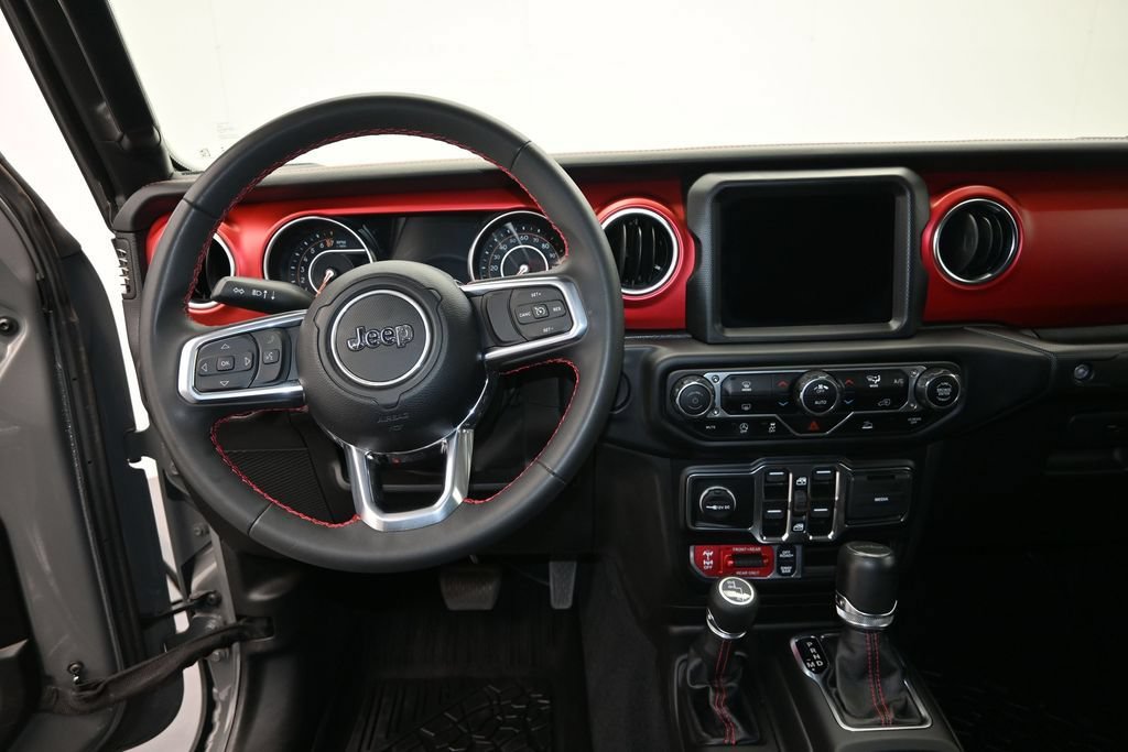 Used 2023 Jeep Gladiator Rubicon w/ Trailer Tow Package AWD/4WD image 15