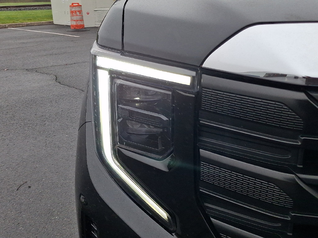 Used 2023 GMC Sierra 1500 Pro w/ Pro Value Package AWD/4WD image 12