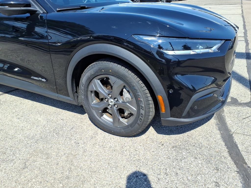 Certified 2023 Ford Mustang Mach-E Select AWD/4WD image 5