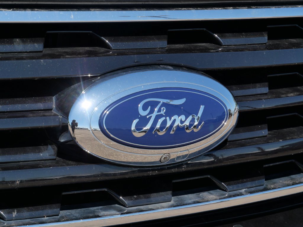 Certified 2019 Ford Expedition Limited w/ Equipment Group 303A AWD/4WD image 10