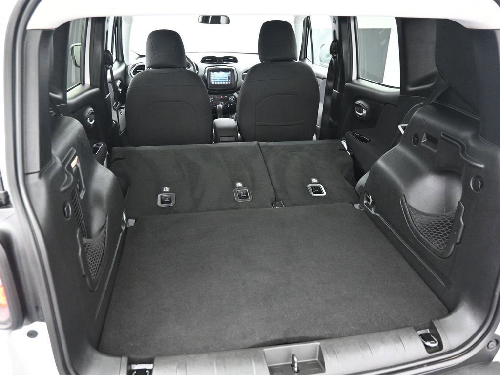 Used 2019 Jeep Renegade Latitude image 49