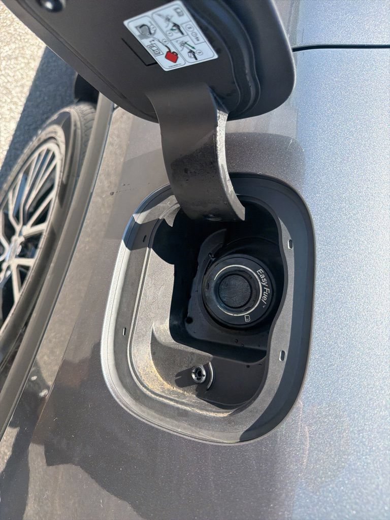 Certified 2021 Ford Escape SE FWD image 50