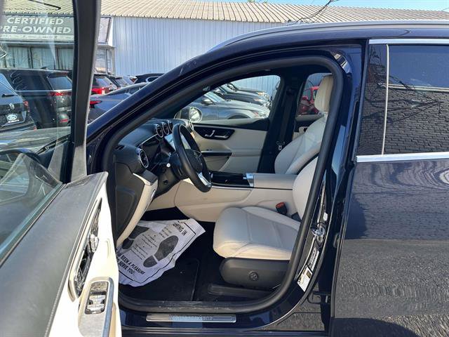 Used 2023 Mercedes-Benz GLC 300 4MATIC image 39