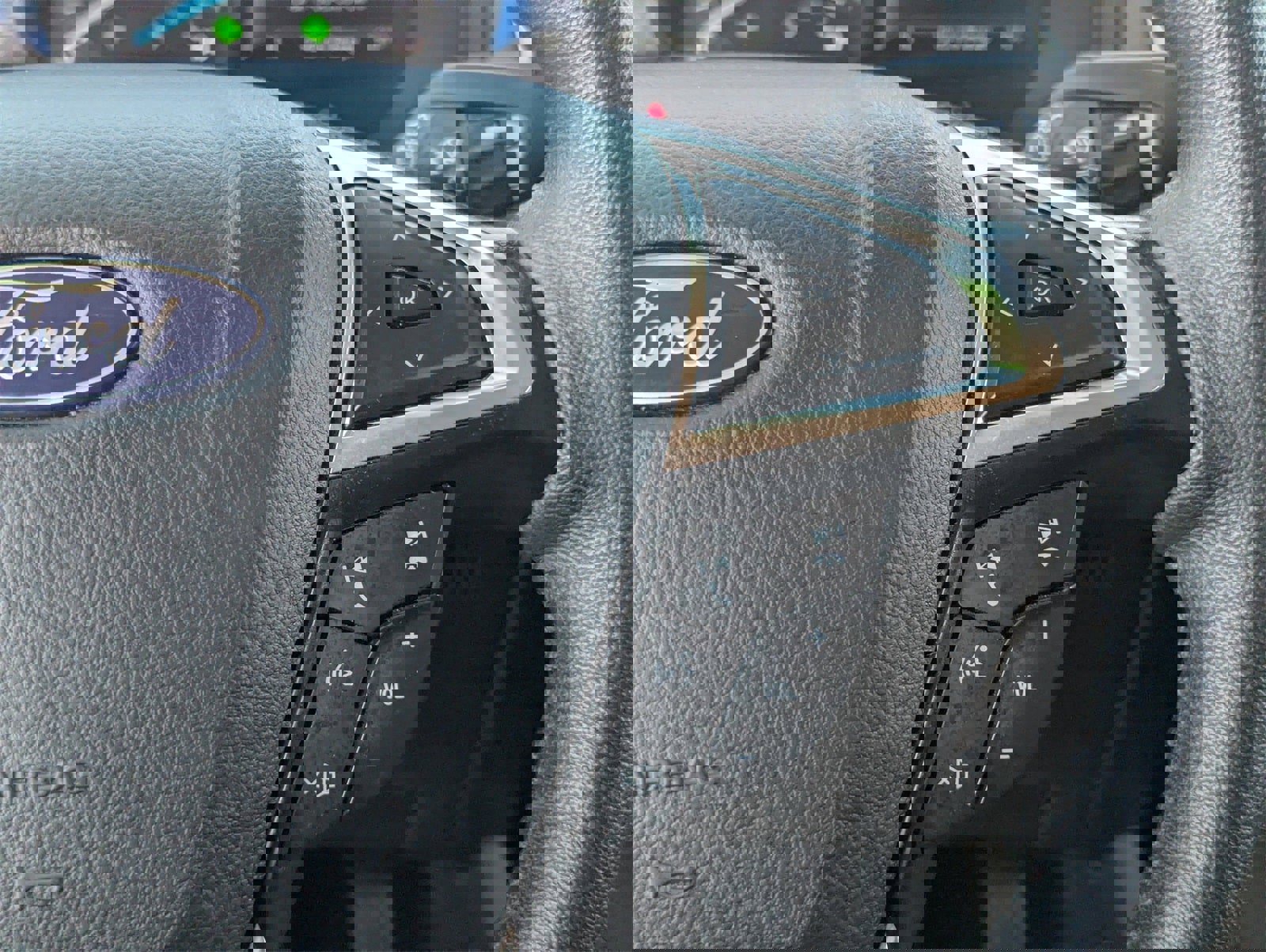 Certified 2024 Ford Edge SEL image 27