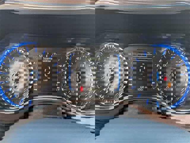 Used 2022 Chrysler Voyager LX image 17