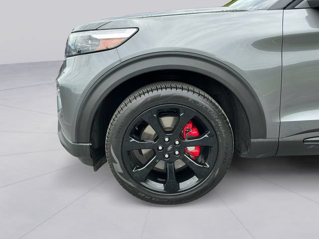 Certified 2024 Ford Explorer ST w/ Equipment Group 401A AWD/4WD image 9
