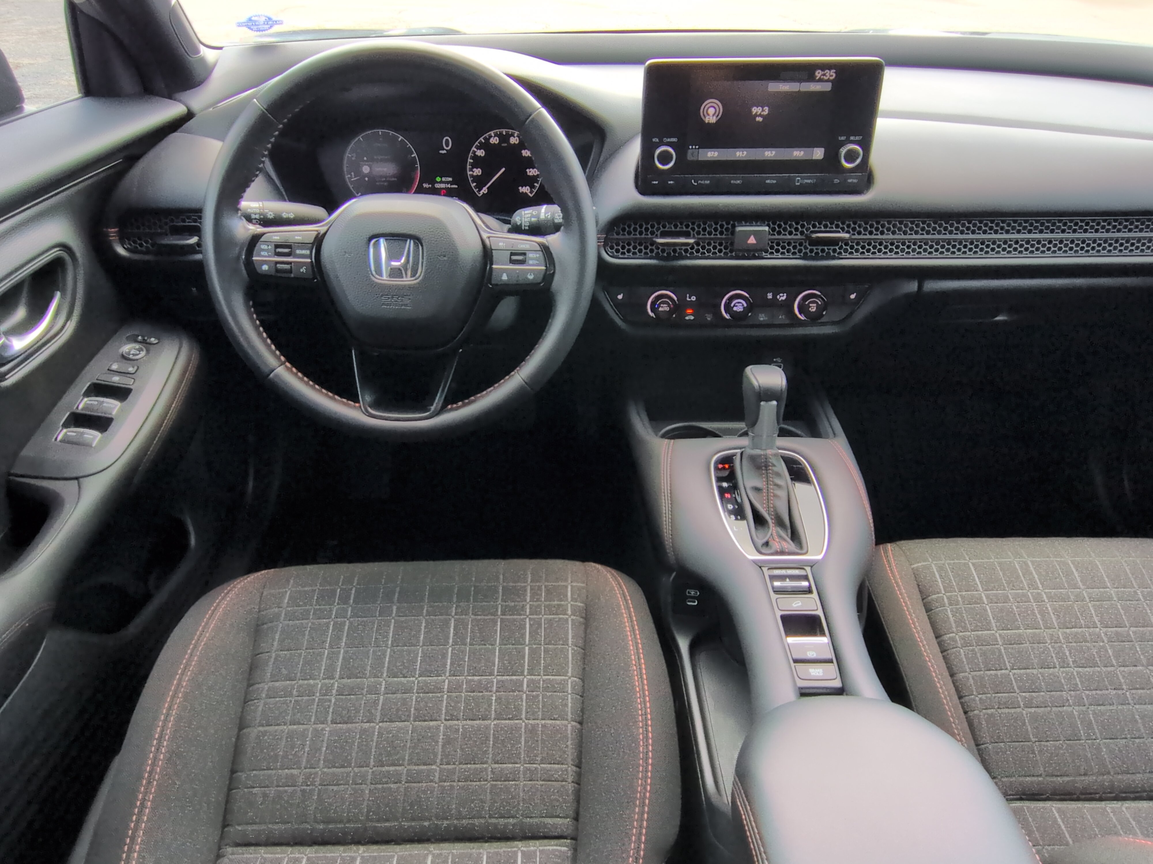 Used 2025 Honda HR-V Sport image 14