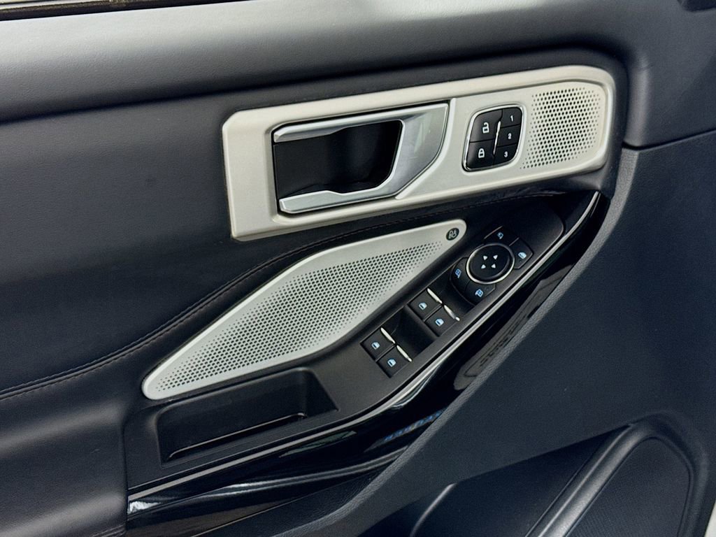 Certified 2023 Ford Explorer Platinum w/ Technology Package image 22