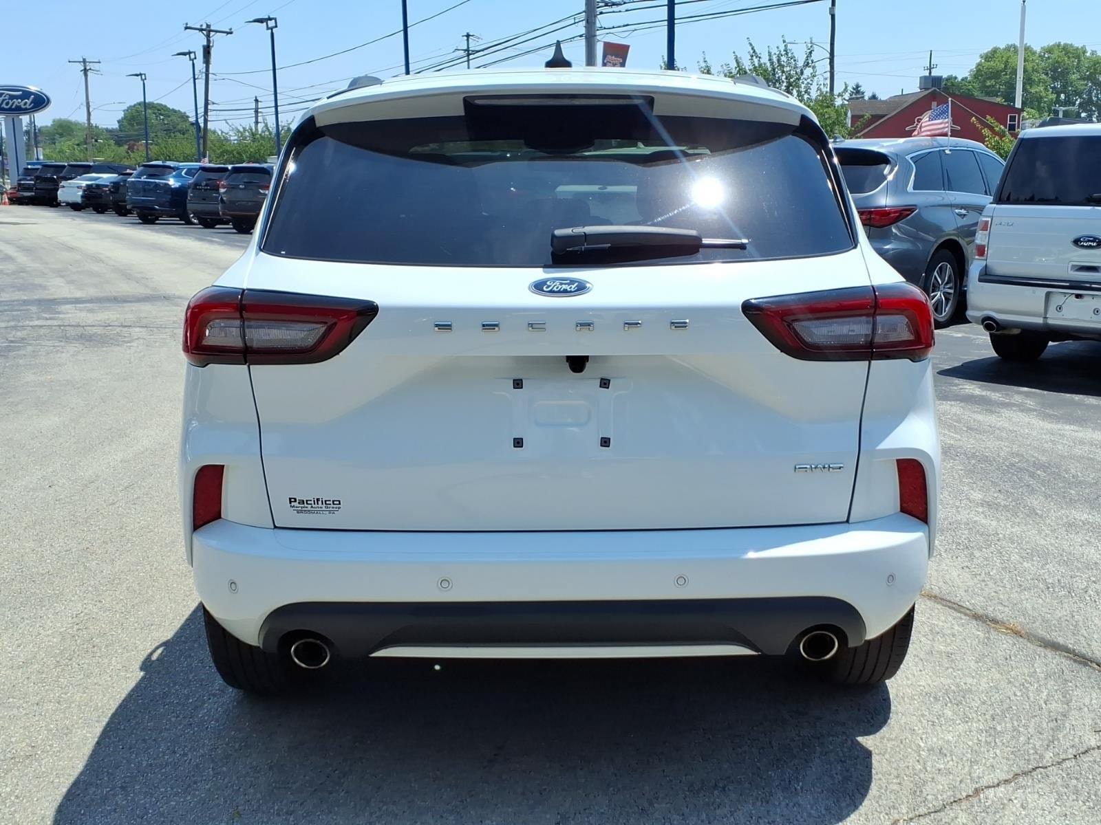 Certified 2023 Ford Escape ST-Line w/ Tech Pack #1 AWD/4WD image 5