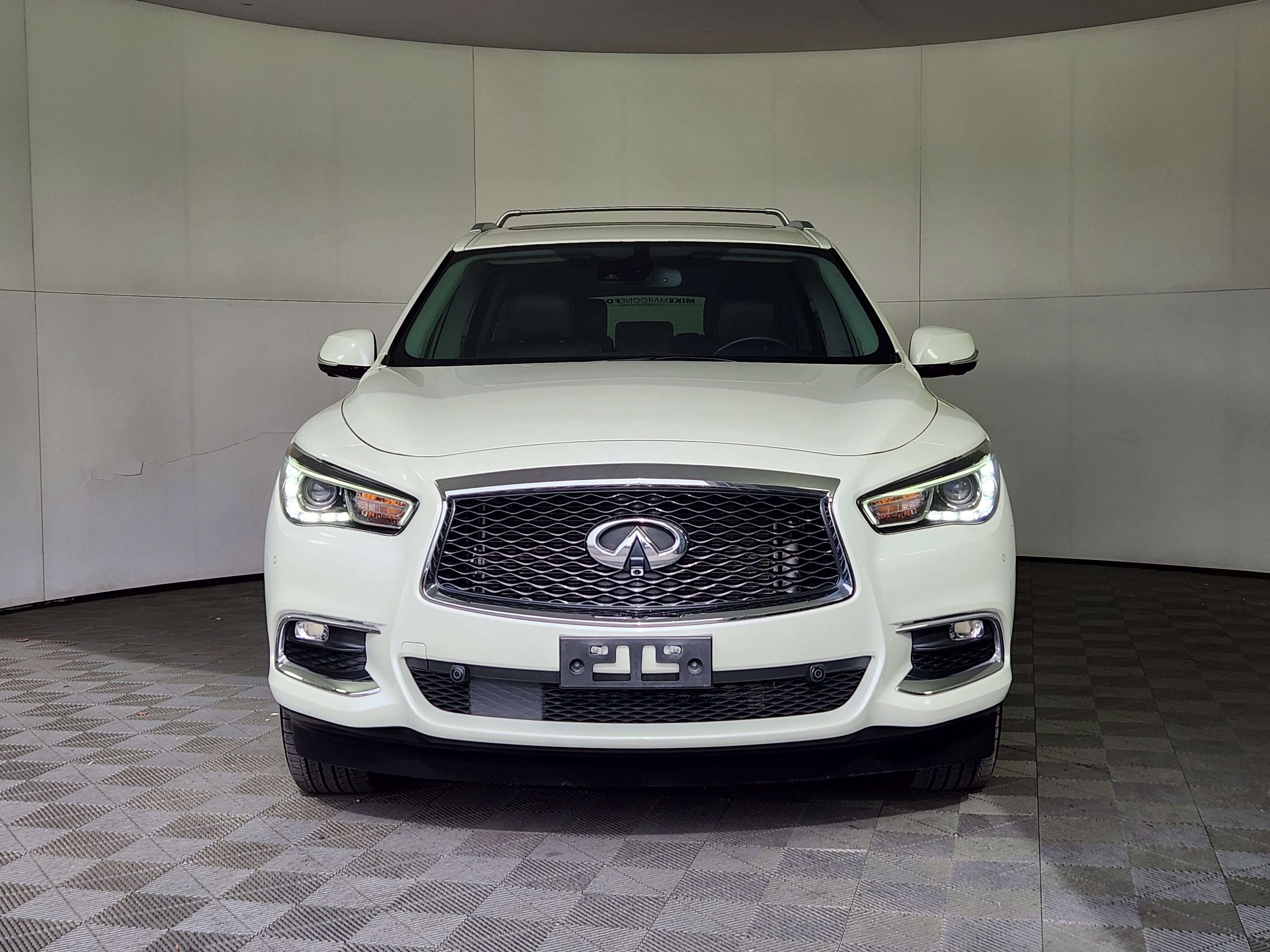 Used 2017 INFINITI QX60 Luxe w/ Deluxe Technology Package image 8