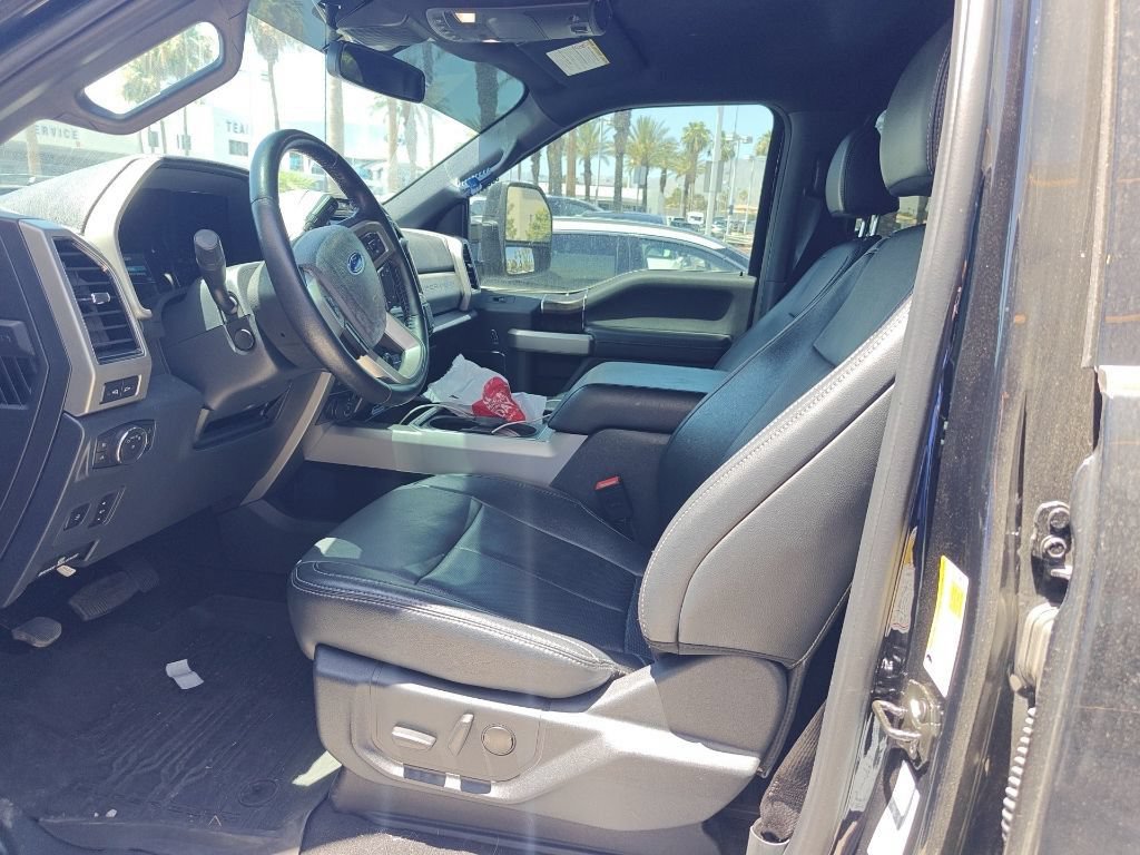 Certified 2022 Ford F350 Lariat w/ Lariat Ultimate Package AWD/4WD image 3