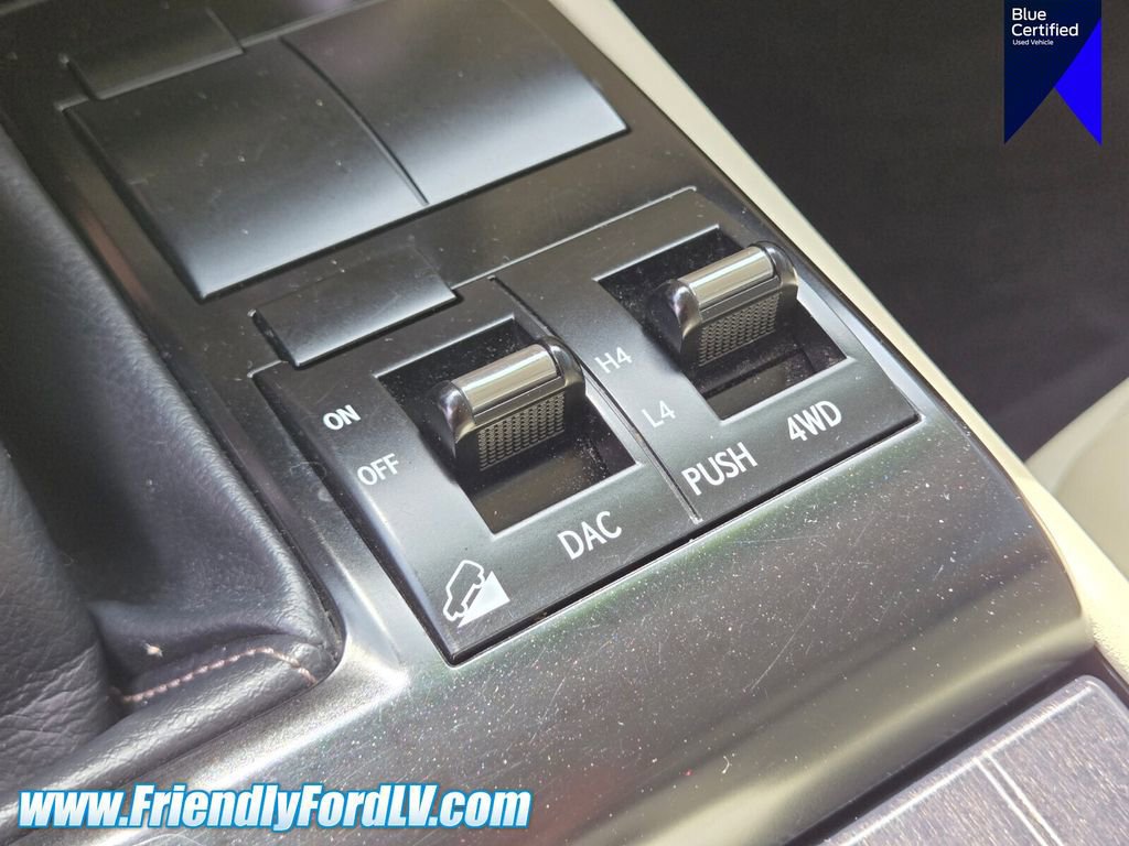 Used 2020 Lexus GX 460 Premium w/ Premium Package image 24