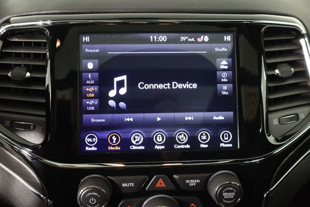 Used 2019 Jeep Grand Cherokee Limited w/ Luxury Group II image 48