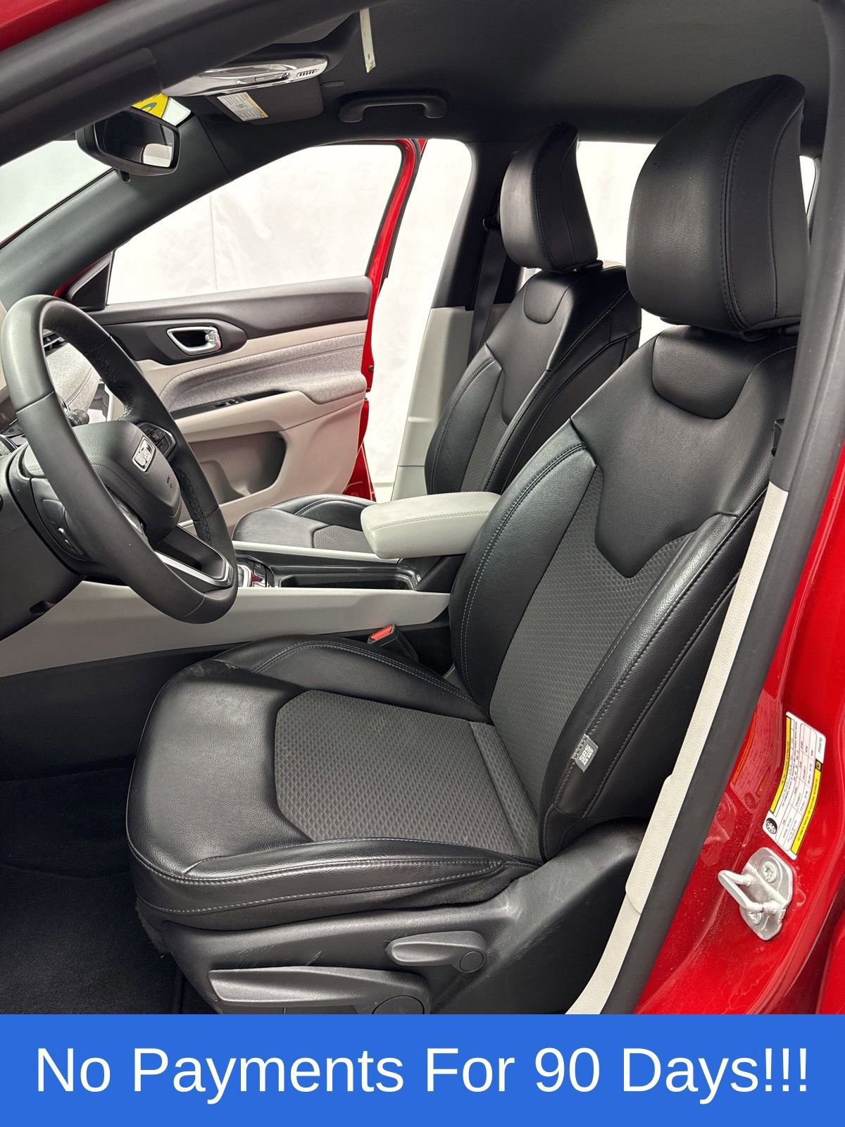 Used 2023 Jeep Compass Latitude image 9