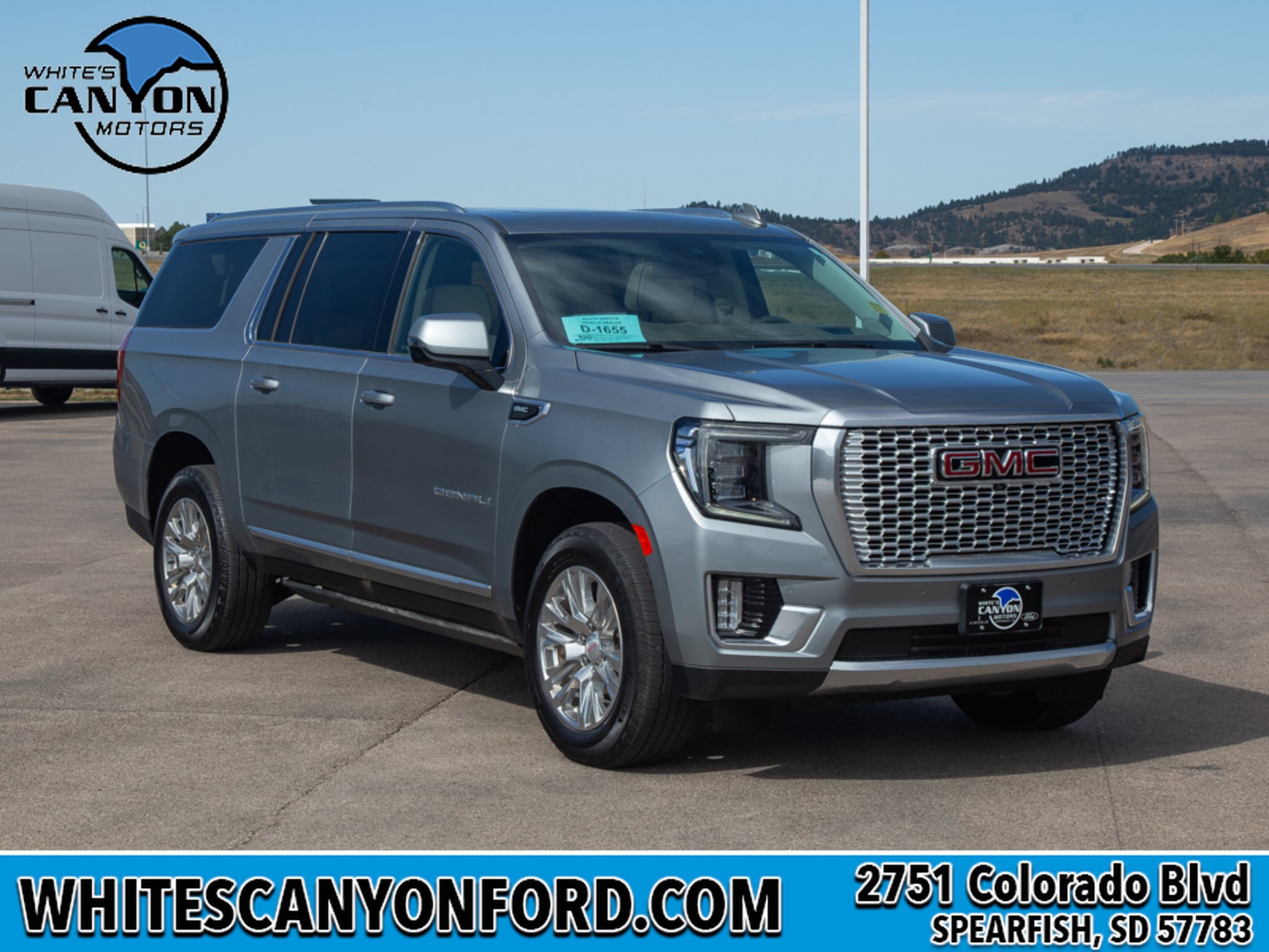 Used 2023 GMC Yukon XL Denali AWD/4WD image 2
