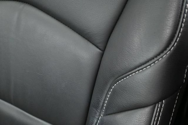 Used 2024 Cadillac XT4 Premium Luxury AWD/4WD image 13
