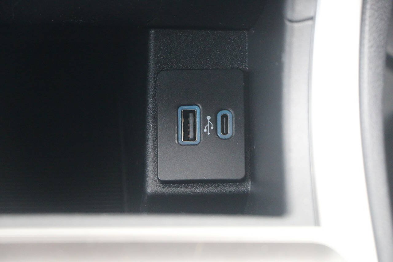 Certified 2024 Ford Edge SEL AWD/4WD image 22