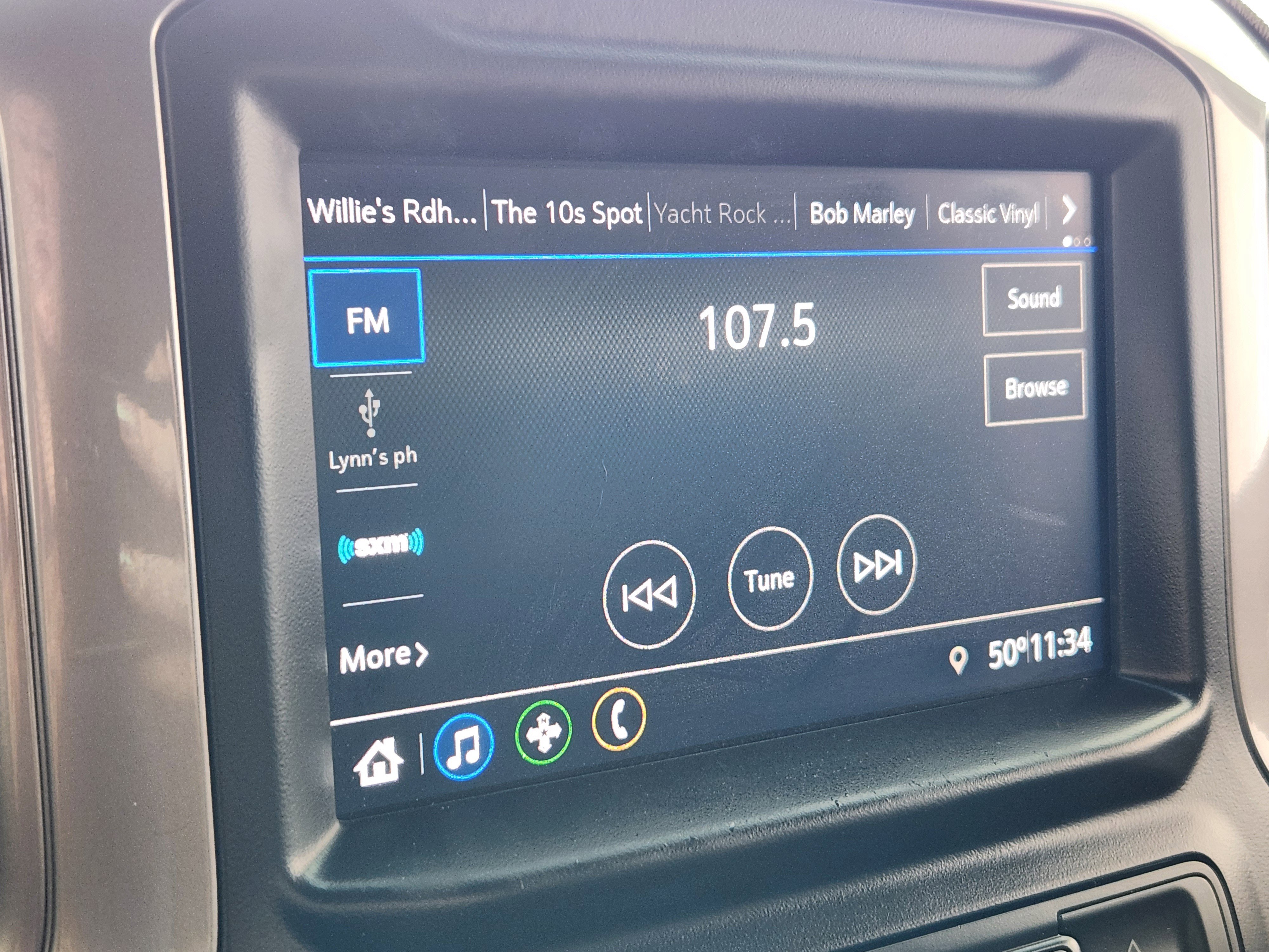 Used 2020 Chevrolet Silverado 1500 Custom w/ Custom Value Package image 21