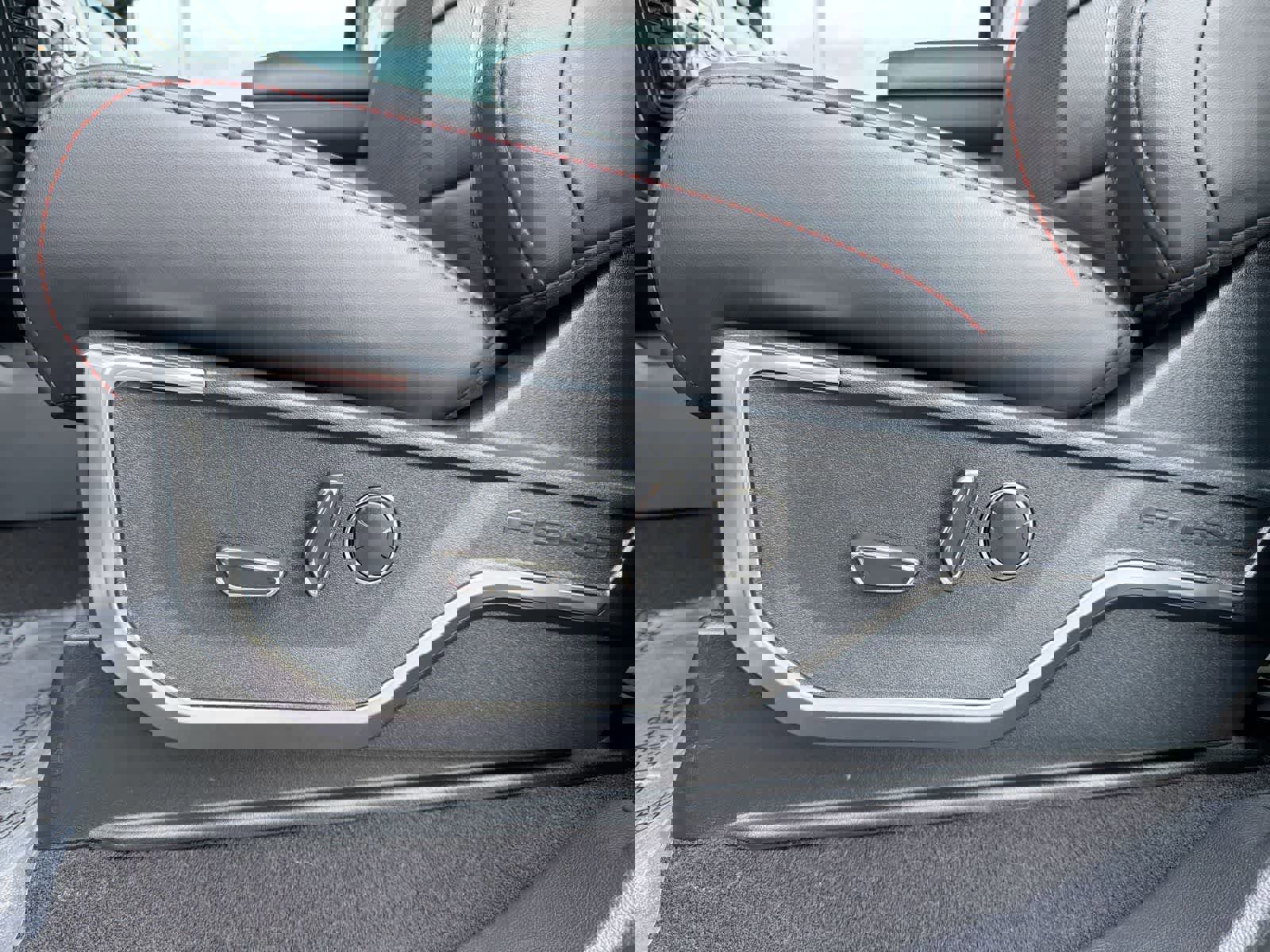 Certified 2025 Ford F150 Raptor image 18